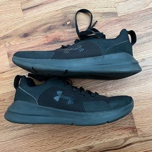 All Black Under Armour Tennis Shoes